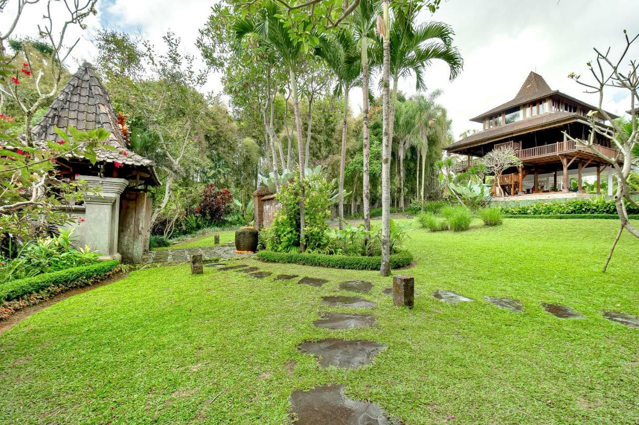 Villa Atas Awan Паянган Экстерьер фото