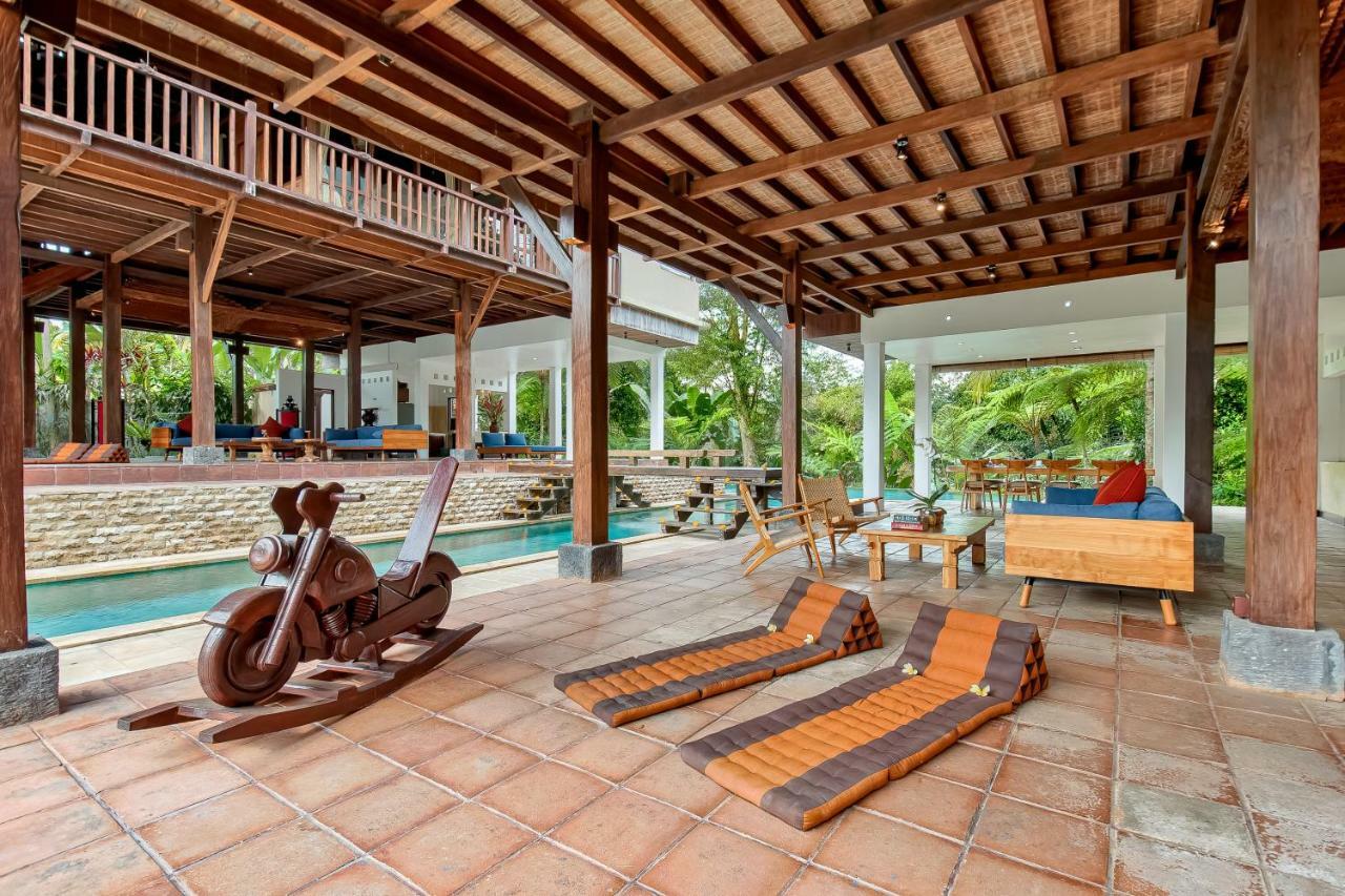 Villa Atas Awan Паянган Экстерьер фото