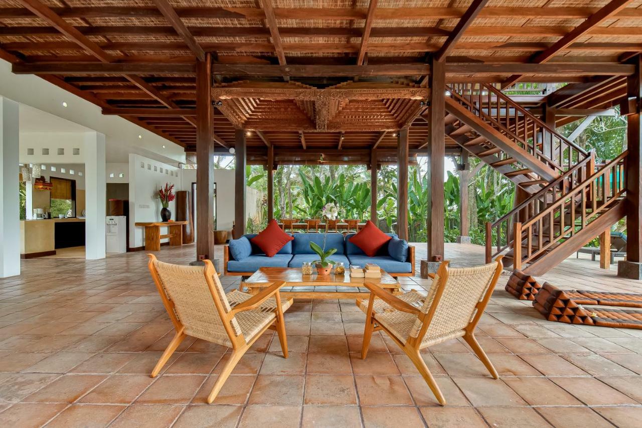 Villa Atas Awan Паянган Экстерьер фото