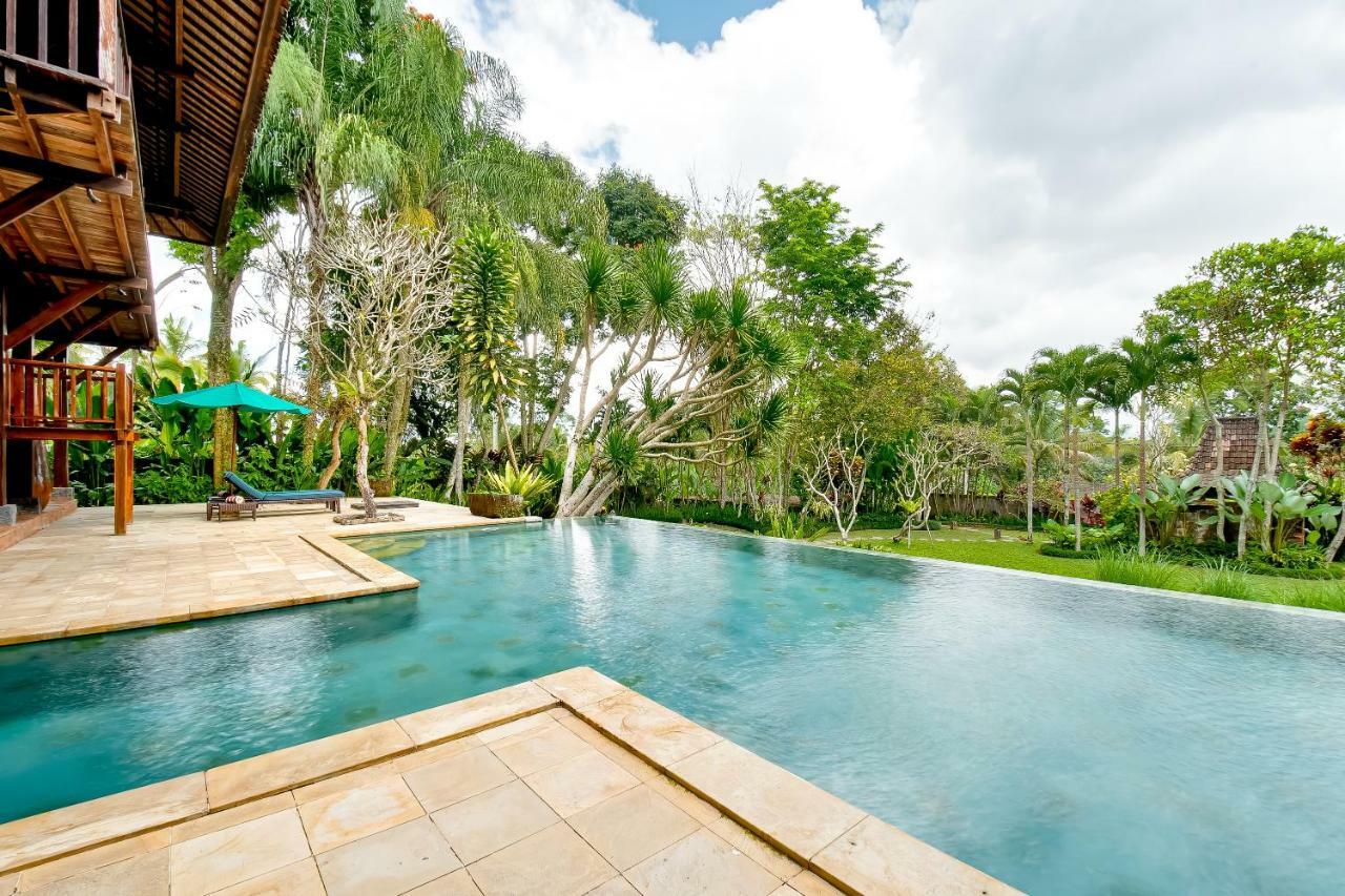 Villa Atas Awan Паянган Экстерьер фото